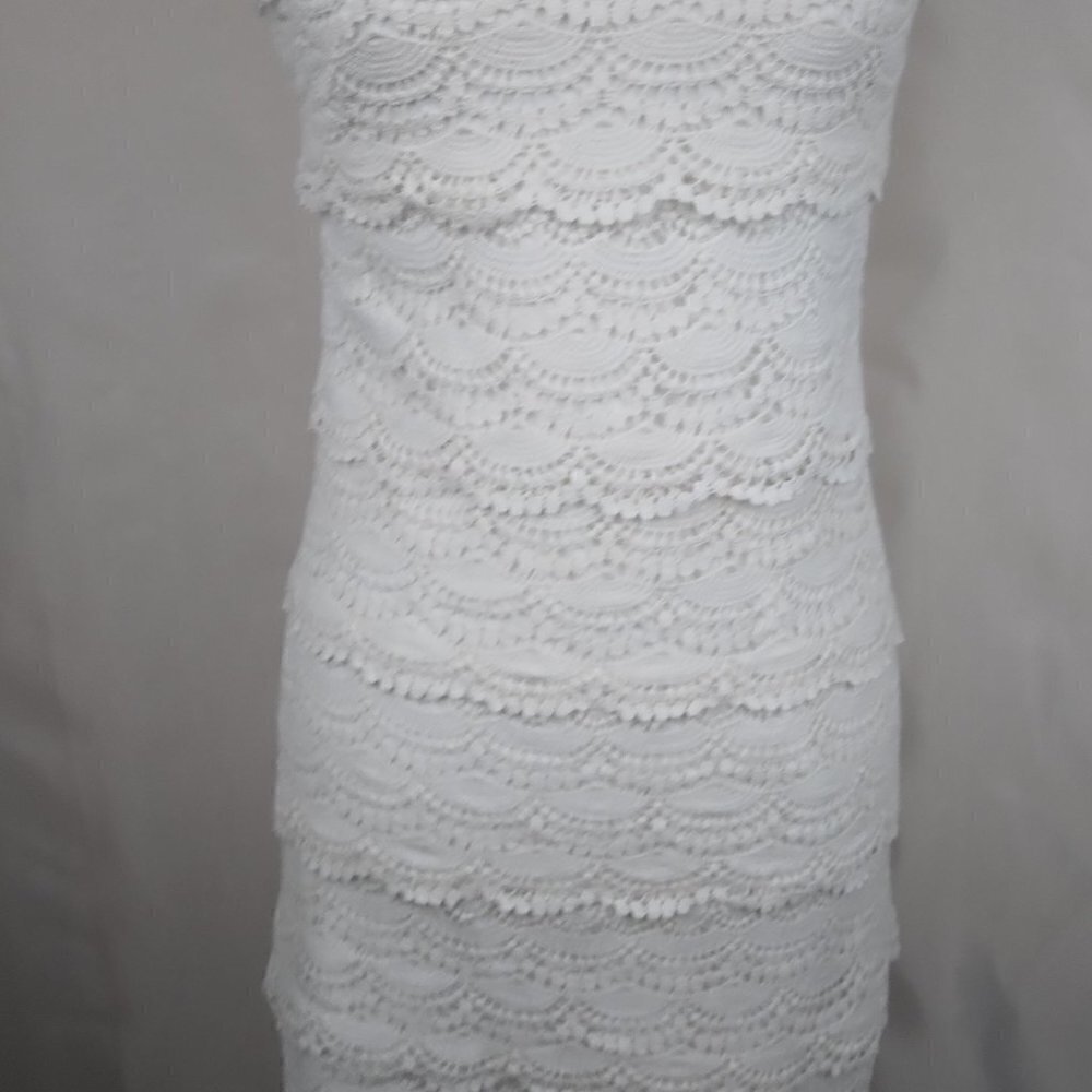 WHBM | Sleeveless Tiered Lace Shift Dress White | Size 00 - Picture 5 of 12